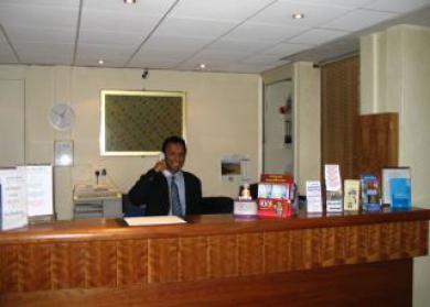 An Nur Hotel London Bagian luar foto